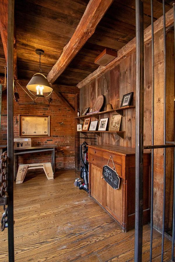 Country Squire Inn And Suites Coshocton المظهر الخارجي الصورة