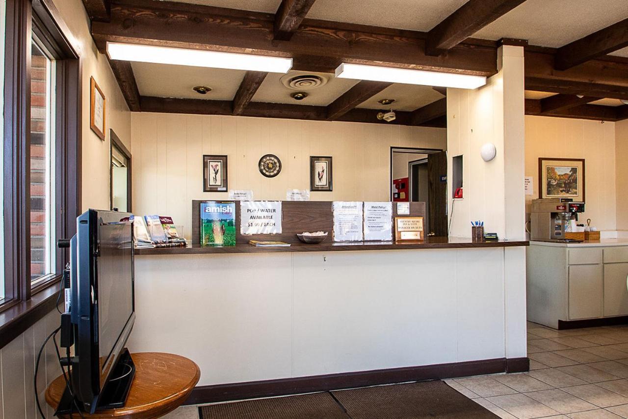 Country Squire Inn And Suites Coshocton المظهر الخارجي الصورة
