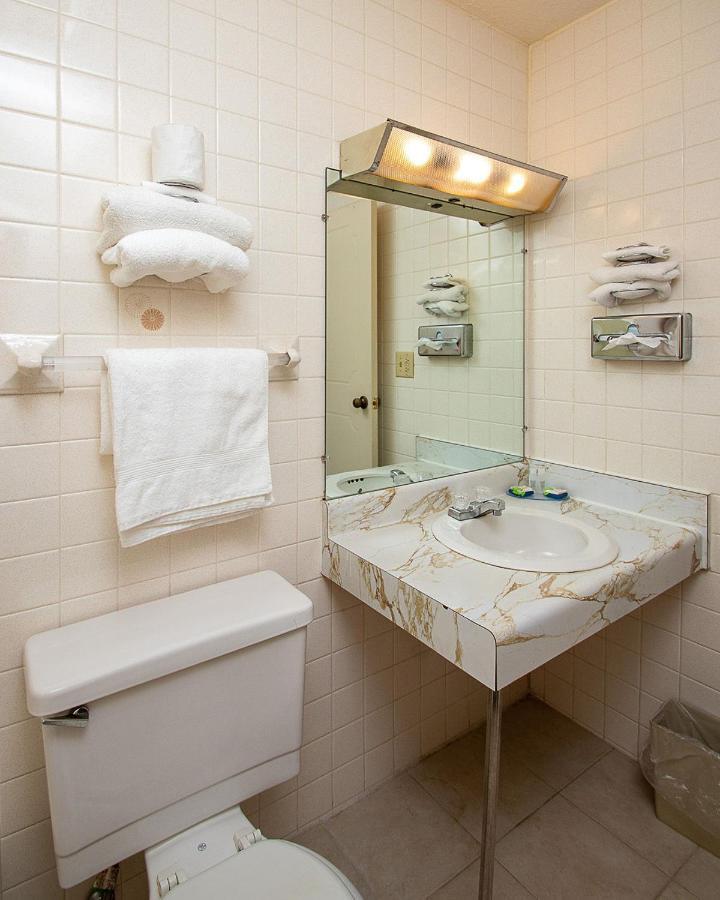 Country Squire Inn And Suites Coshocton المظهر الخارجي الصورة