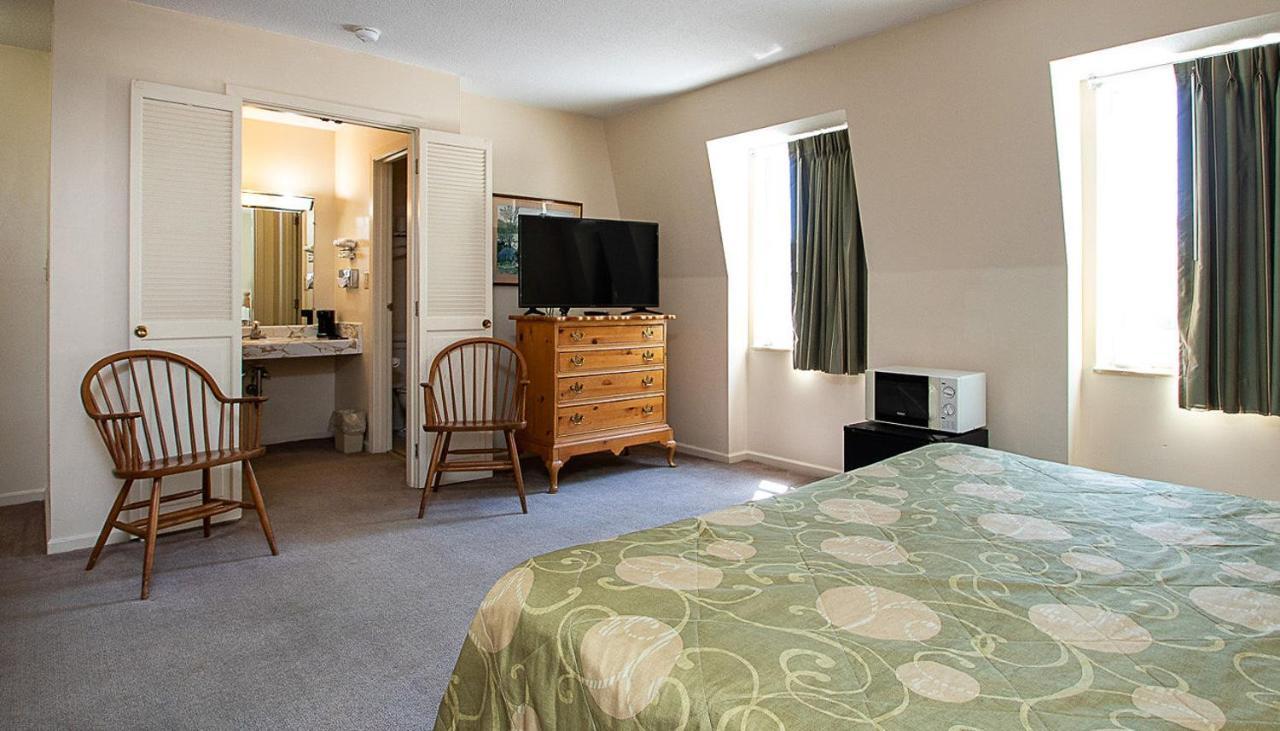 Country Squire Inn And Suites Coshocton المظهر الخارجي الصورة